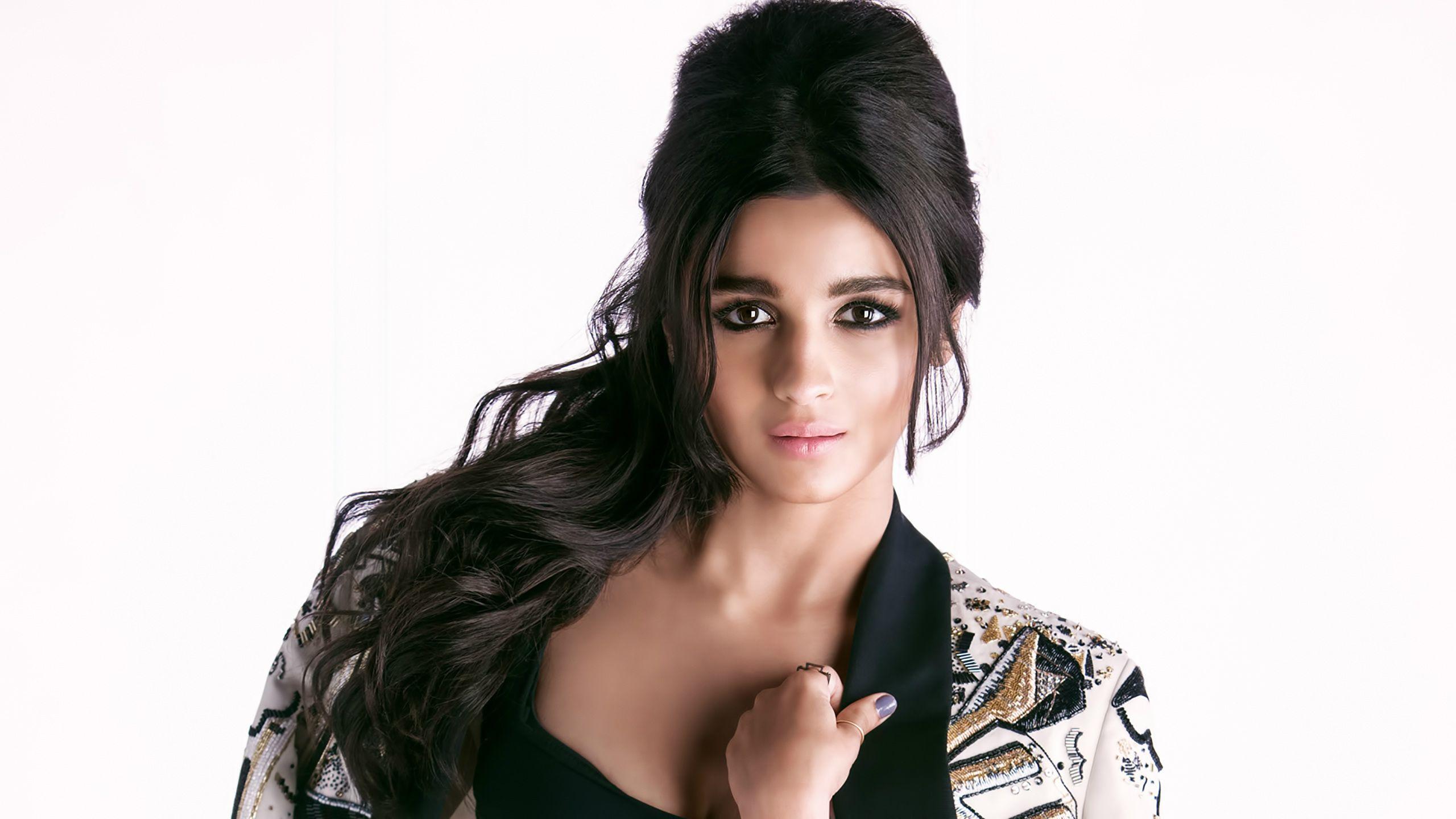 Actress Alia Bhatt Wallpaper 2016 1080p wallpaper background