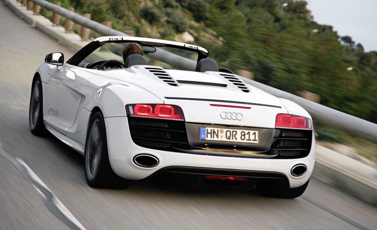 Ultracollect: Audi R8 Spyder Black Wallpaper Image