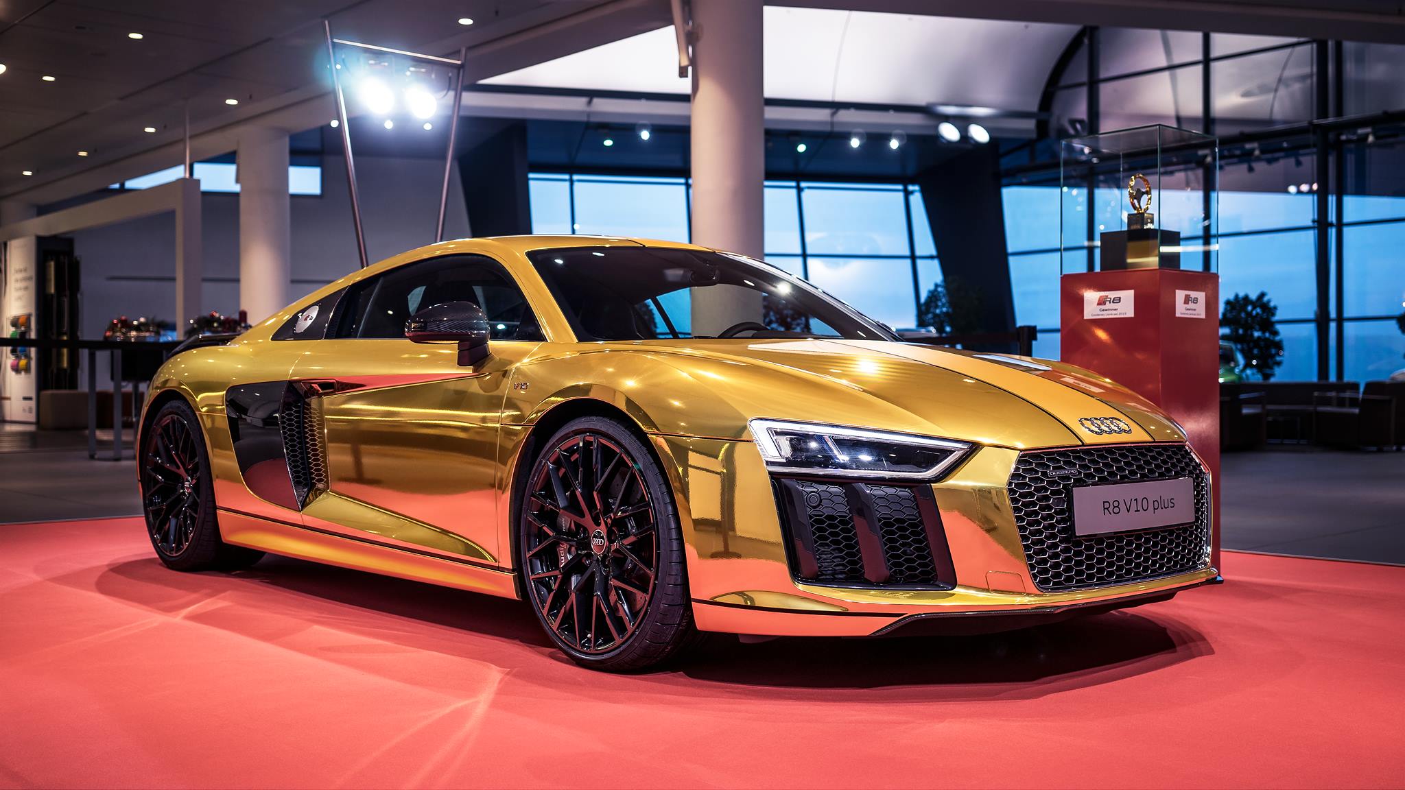 2016 Audi R8 V10 Plus Gets Official Chrome Gold Wrap_