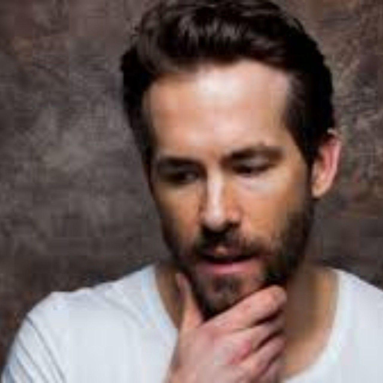 Top Download 2016 Ryan Reynolds 4K Wallpaper.jpe
