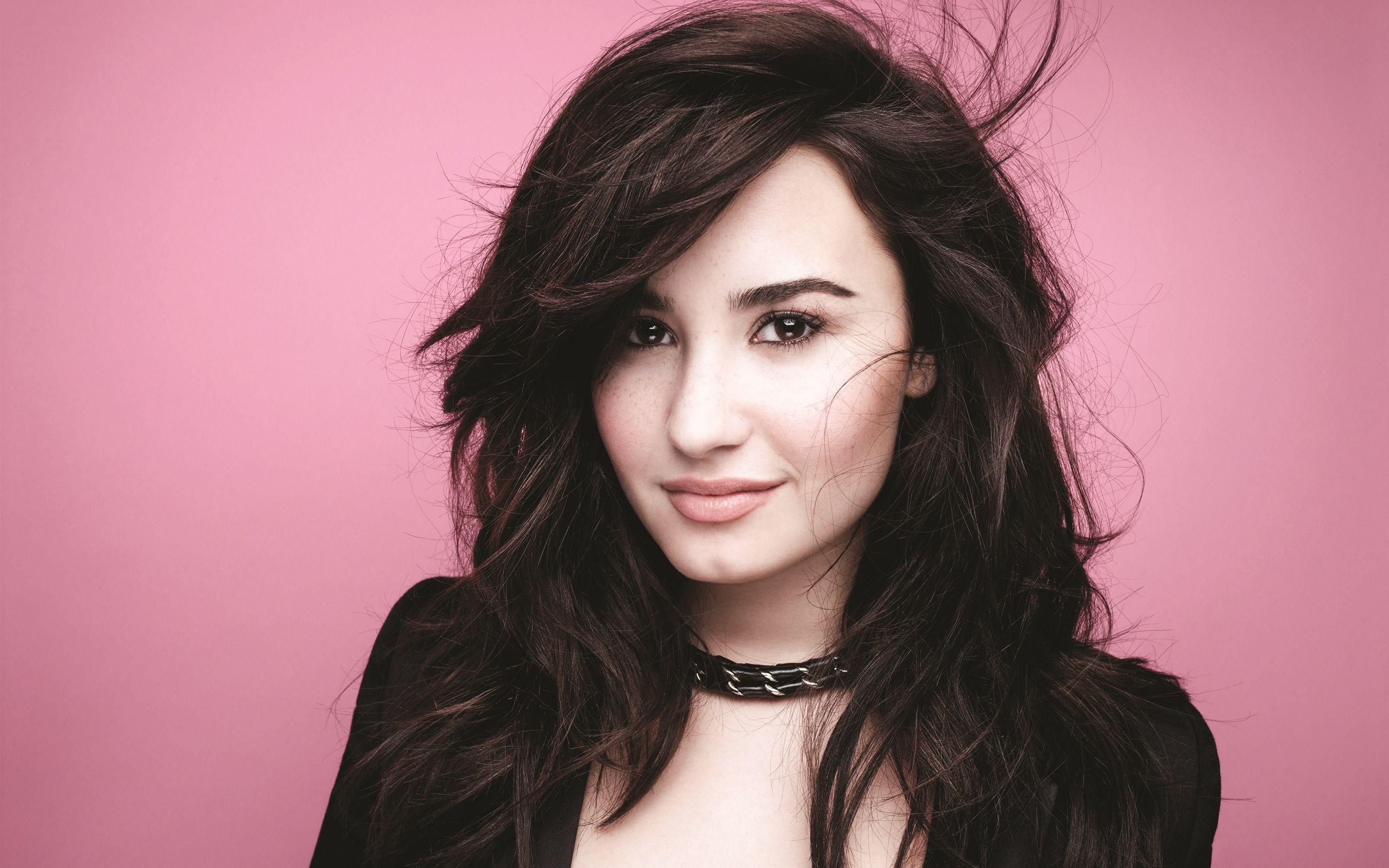 demi lovato wallpaper HD