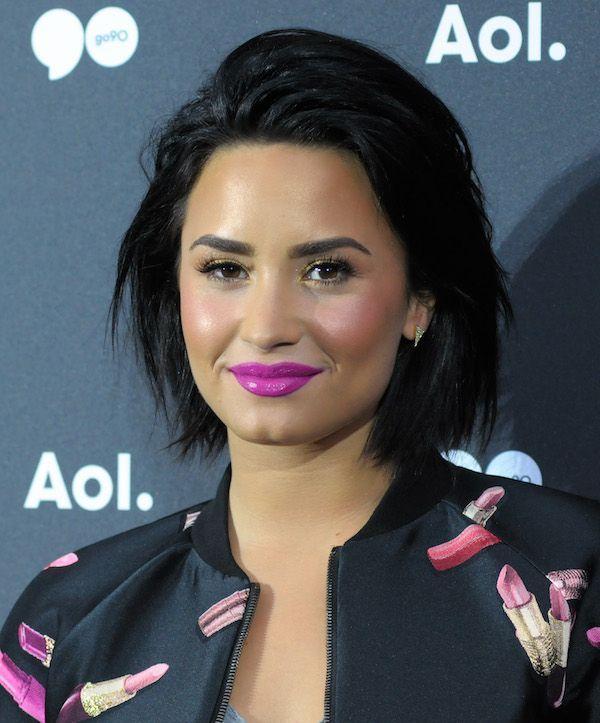 Dlisted. Demi Lovato Went On A Bit Of A Twitter Rant Last Night