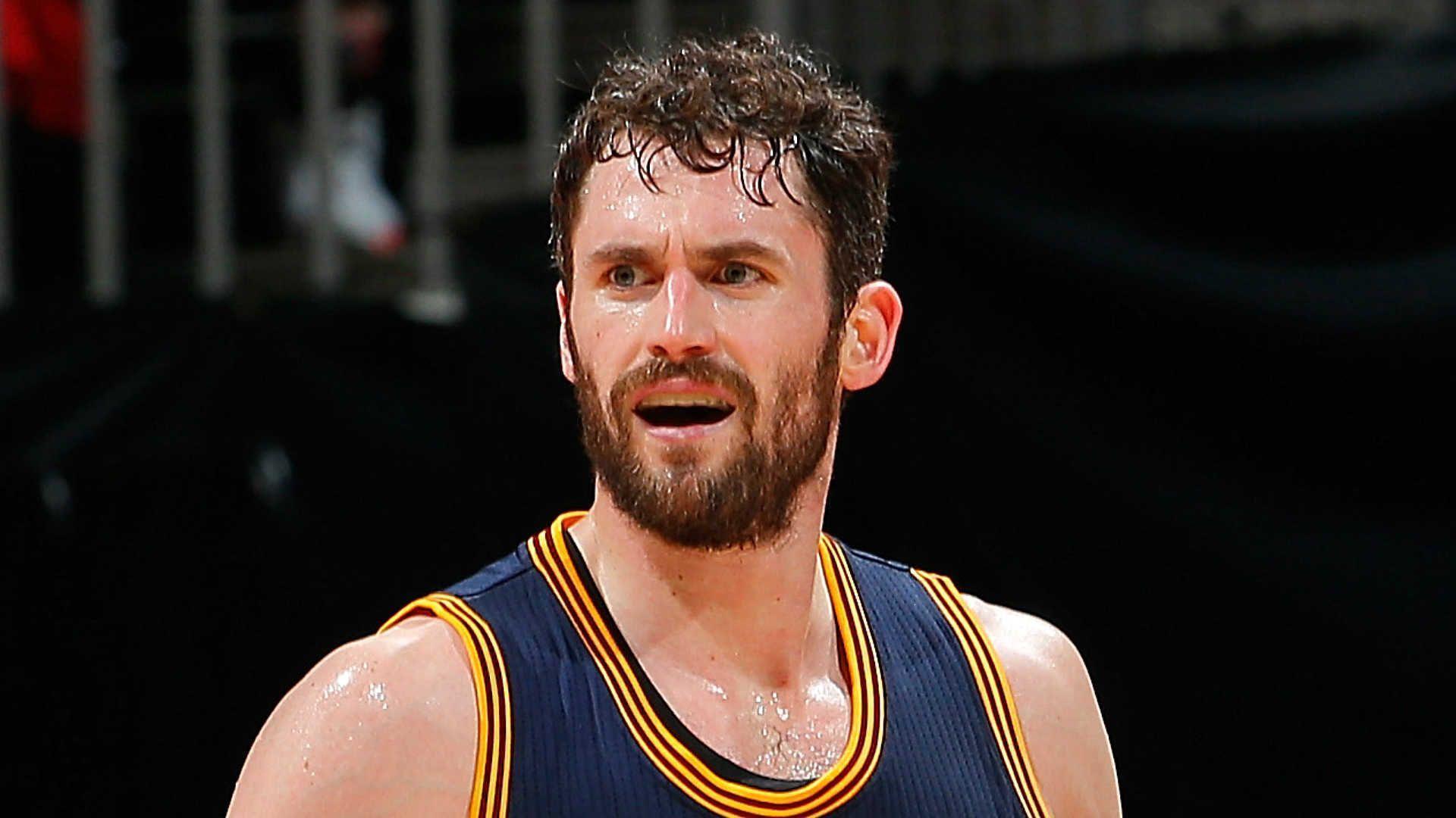 Kevin Love cuts postgame answer short to watch &;Game of Thrones