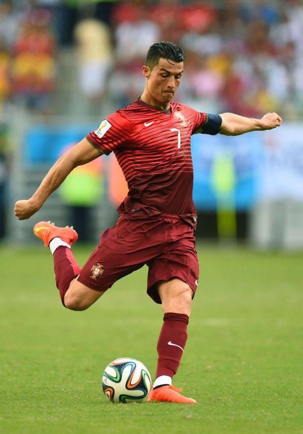 Cristiano Ronaldo iPhone Wallpaper 2014 FIFA