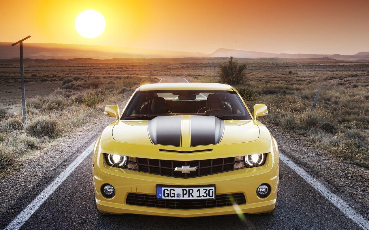 Picture Yellow Chevrolet Camaro Bumble bee Wallpaper