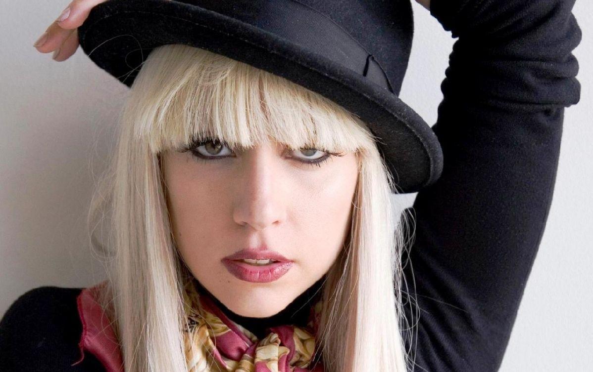 Lady Gaga iPhone Wallpaper. Best Image Collections HD For Gadget