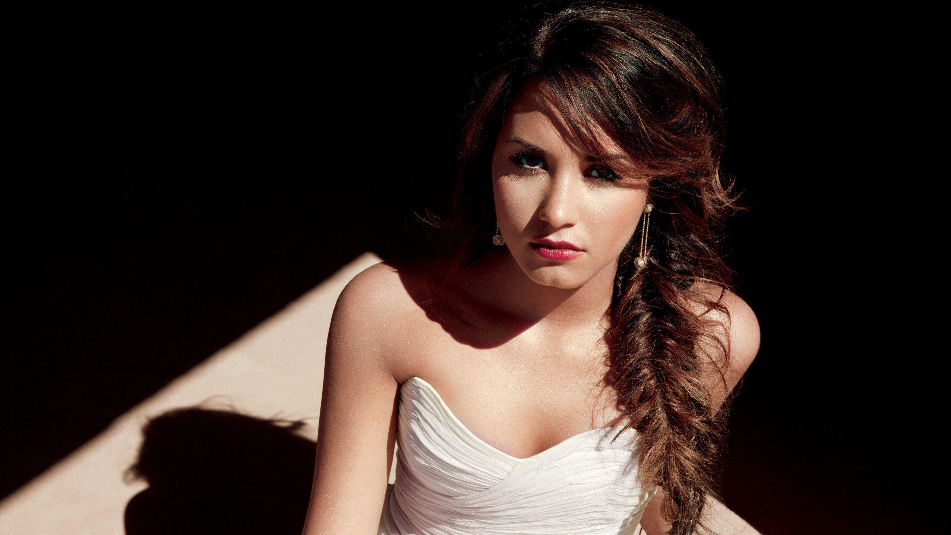 Demi Lovato HD Image