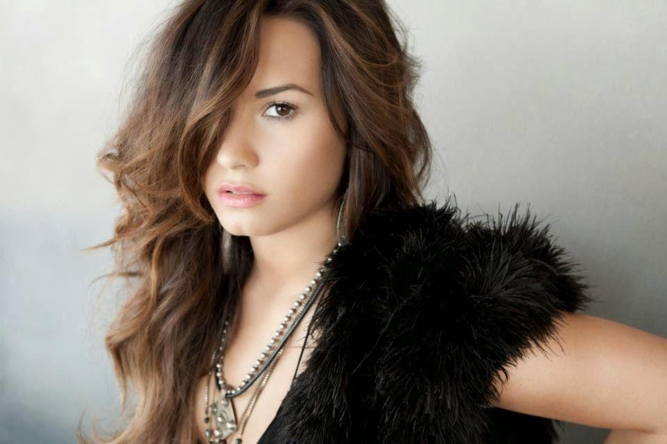 Demi Lovato HD Desktop Wallpaper and Image. Wallpaperjunk.com