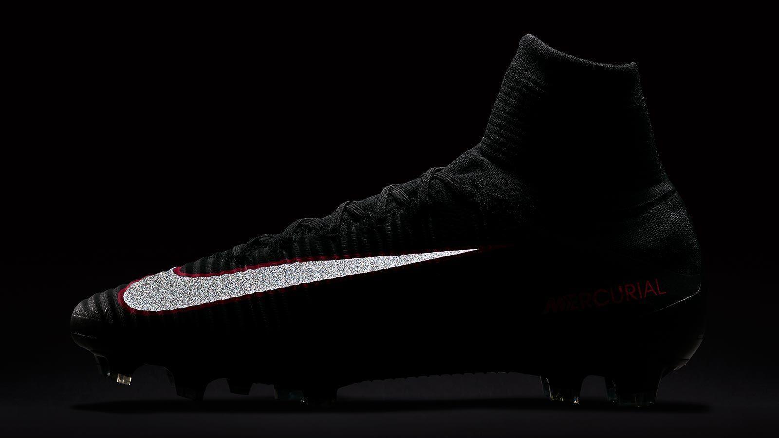 Black / Pink Nike Mercurial Superfly V 2016 2017 Boots Revealed