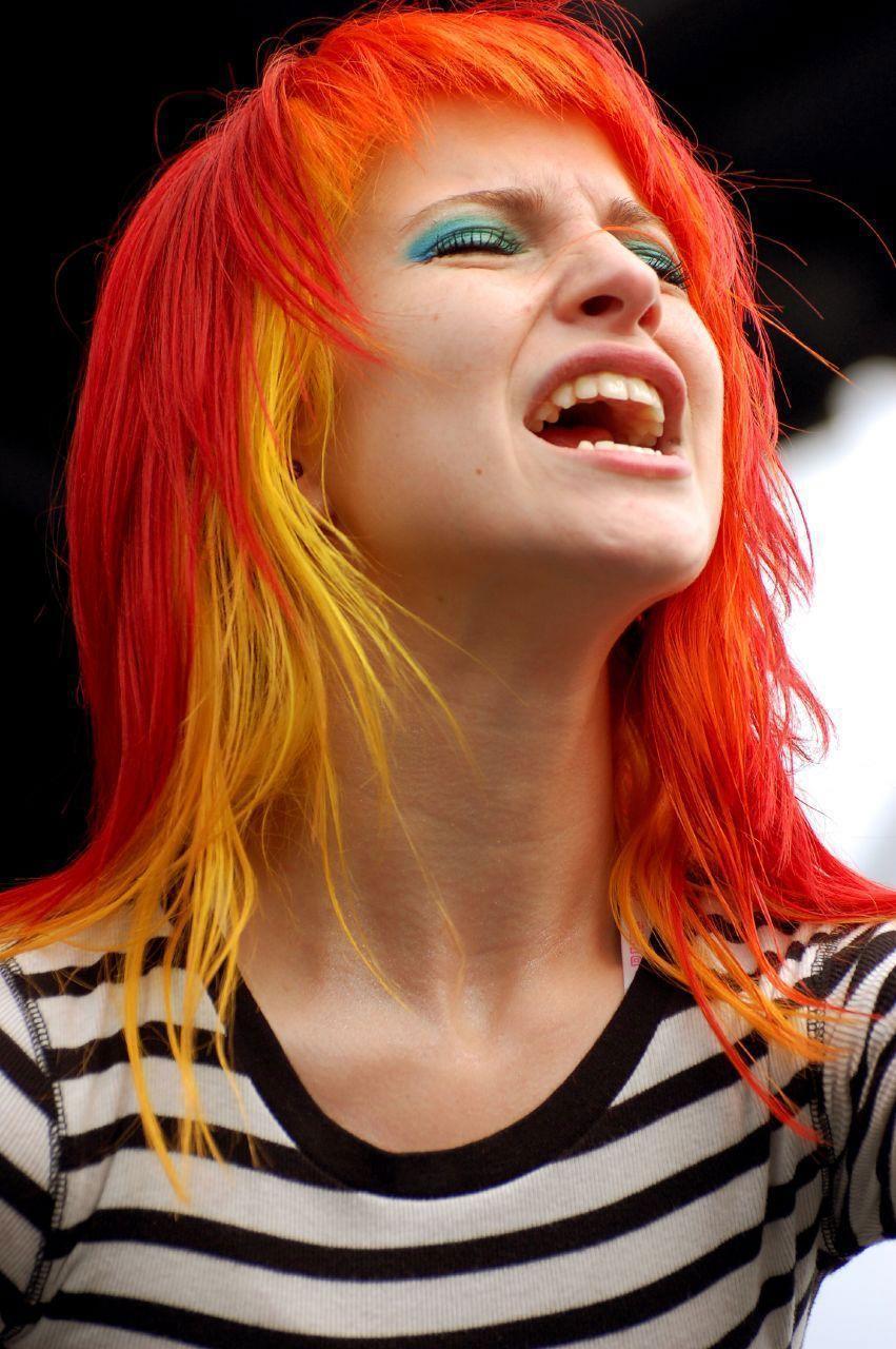 Hayley Williams Hair Bob Yellow Bangs 2. Hayley✨