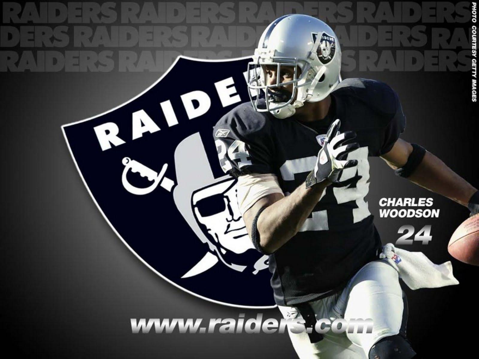 Raiders Charles Woodson announces his retirement from NFL after