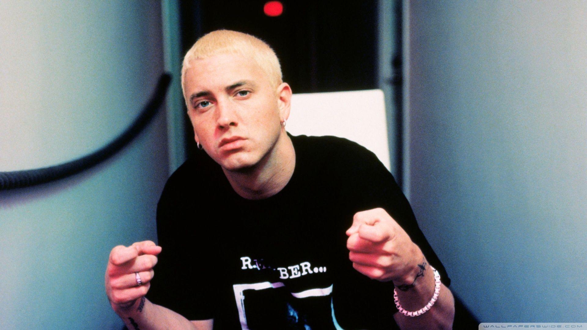 Whats wrong with Eminem? rock 95.5