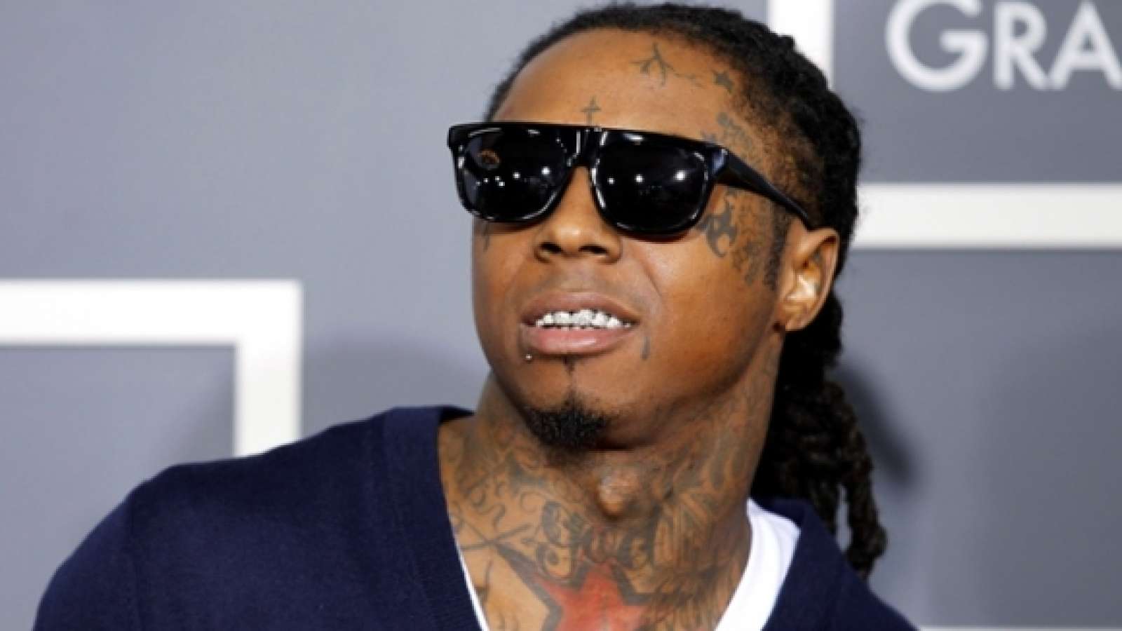 Lil Wayne: Rapper&;s $20m lawsuit suffers setback News
