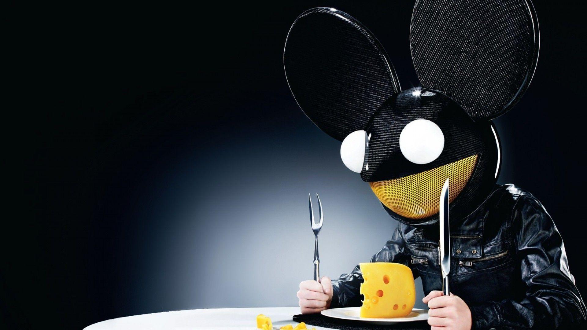 Apple Music Adds Deadmau5 To Roster Of Artists Hosting On Beats 1