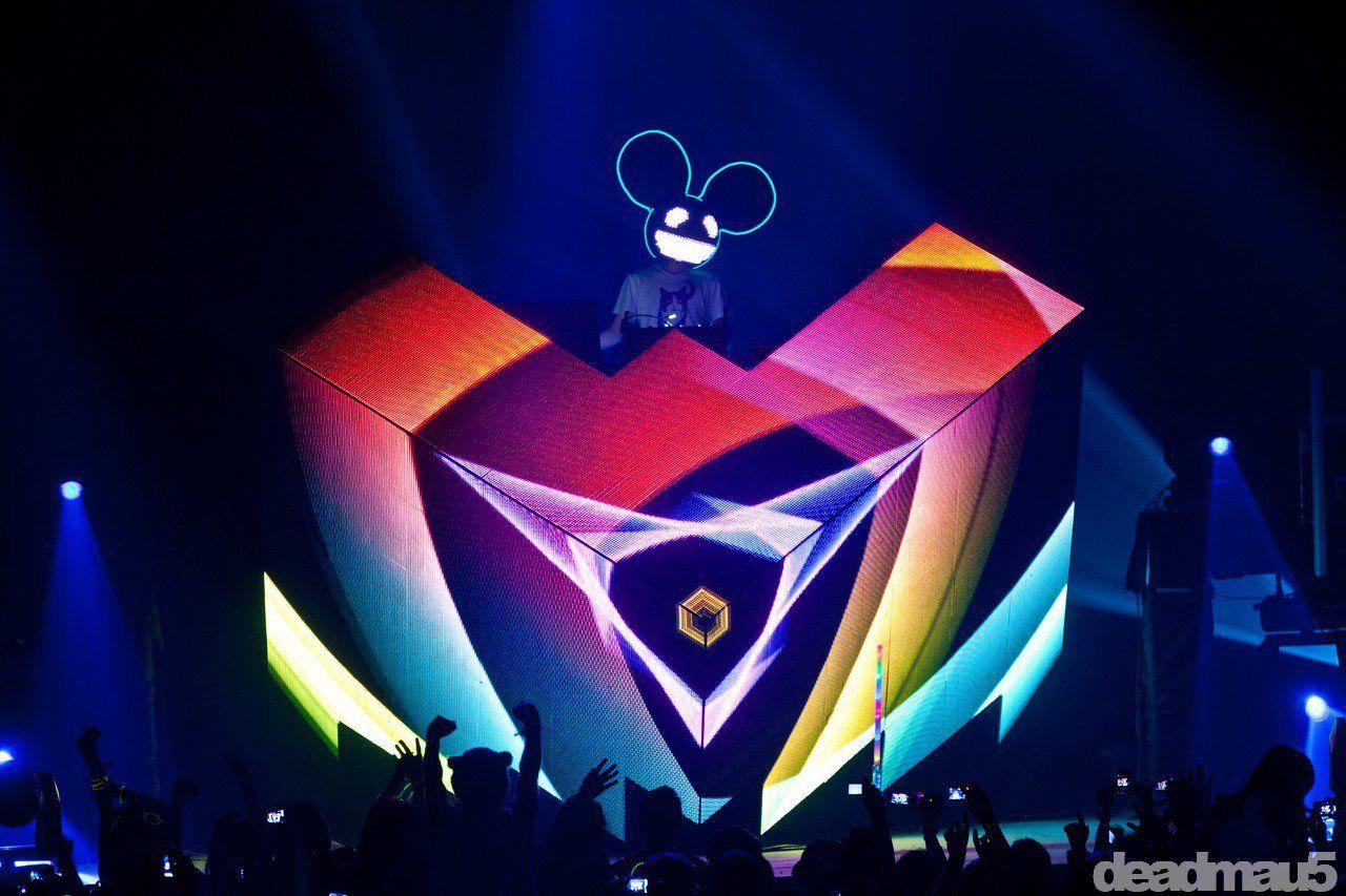 deadmau5 Rips Into DJ After He Copies His Patented Cube Stage