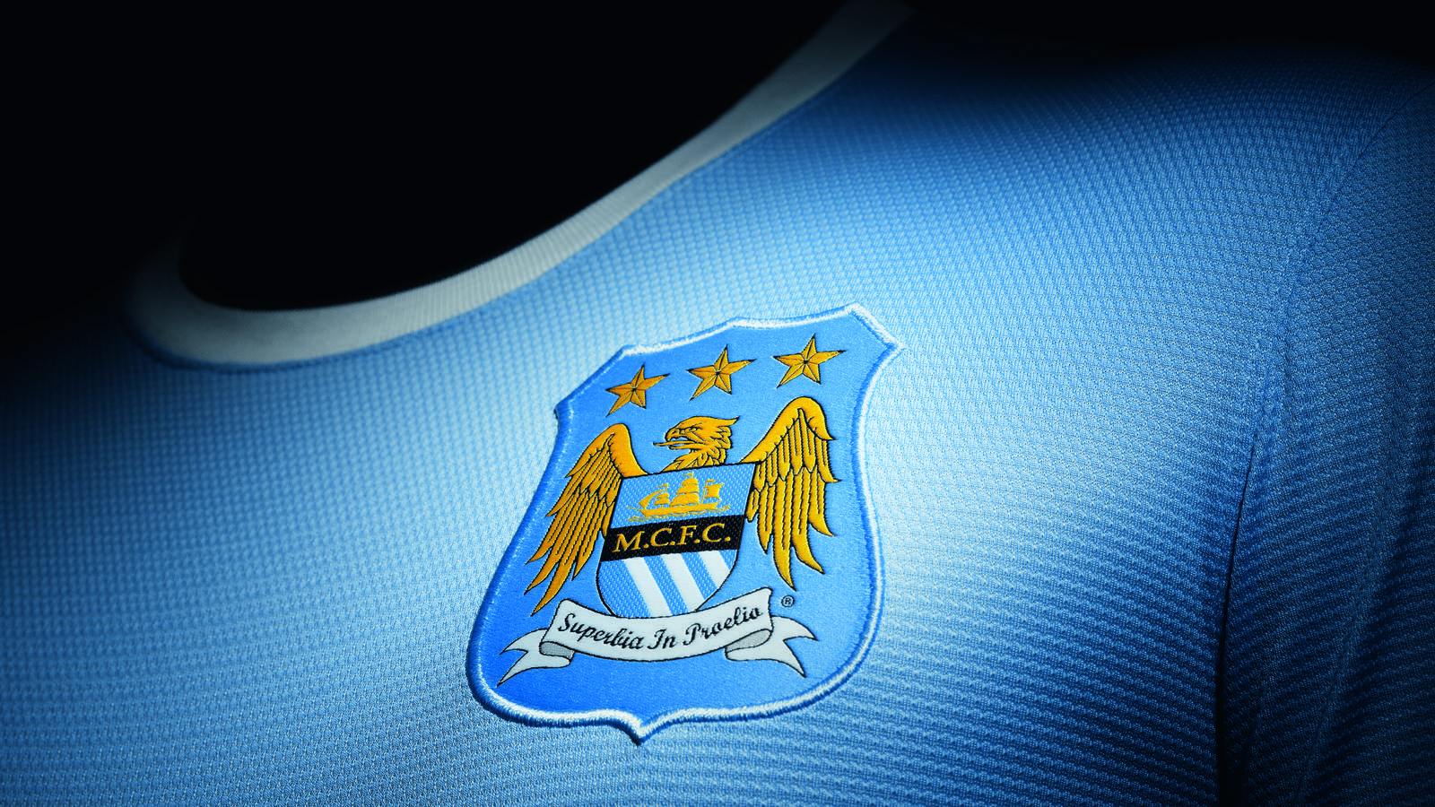 Nike News Unveils First Manchester City Home Kit on New
