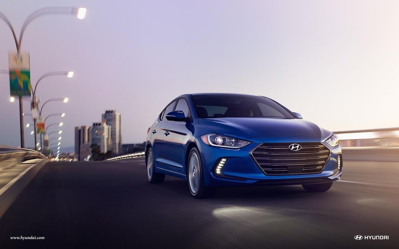 The 2017 Hyundai Elantra Sport will debut at SEMA with a Civic Si