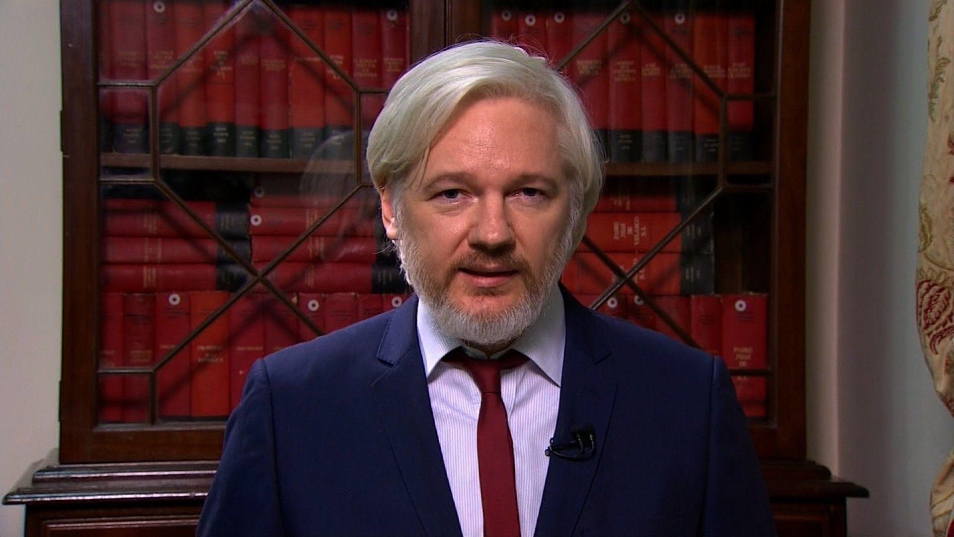 Assange won&;t say whether Russia behind DNC hack.com. Q2