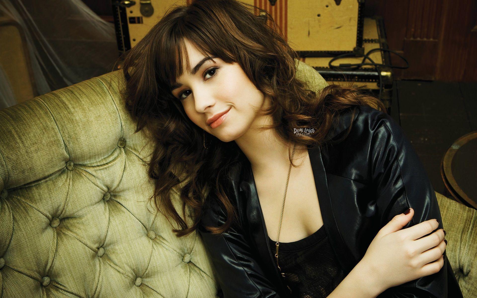 Salma Hayek Desktop Wallpaper Photo