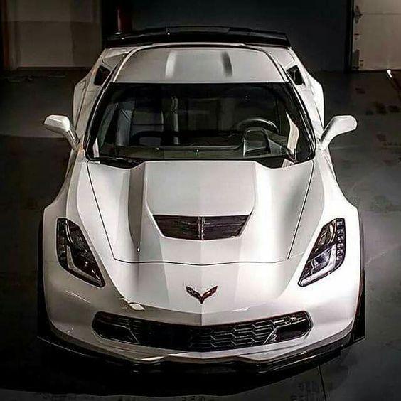 Arctic White C7 Corvette Stingray Z06 /1KcVCCJ. Cars