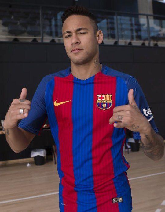 mesqueunclub.gr: Neymar in new Barça kit ????????