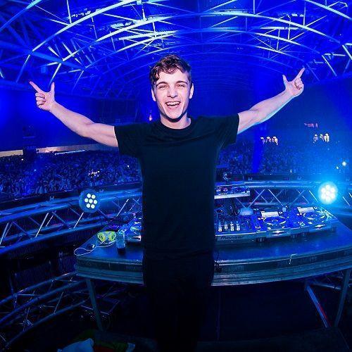 Martin Garrix Superlative Night Simone Arena Wallpaper Music