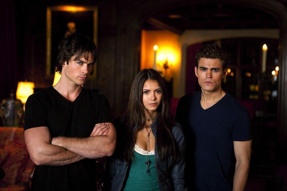 DVD Review: The Vampire Diaries The Complete First Season