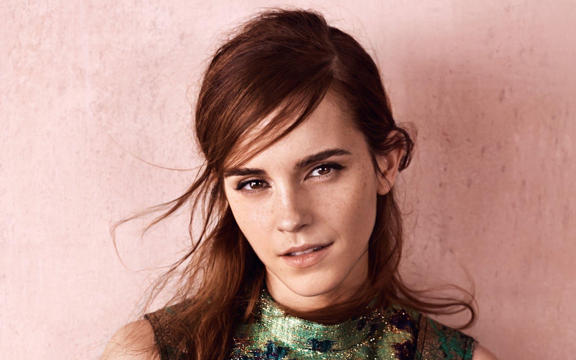 Emma Watson 311 Wallpaper Expert