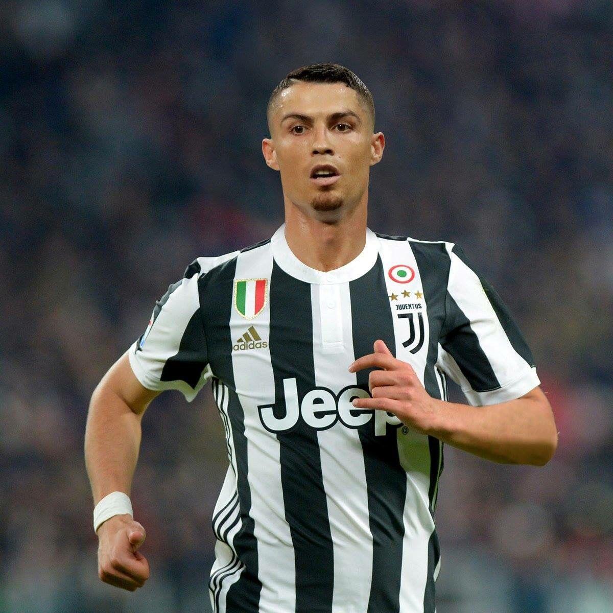 22+ Cristiano Ronaldo Juventus Jersey Wallpaper Gallery