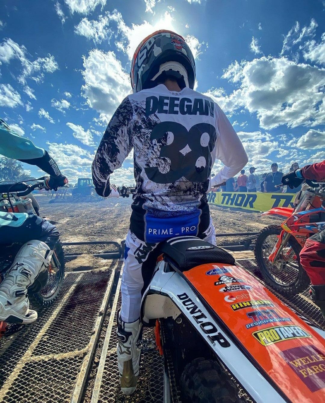Haiden Deegan has some fire new gear!!. Motocross riders, Dirt bike gear, Dirtbikes