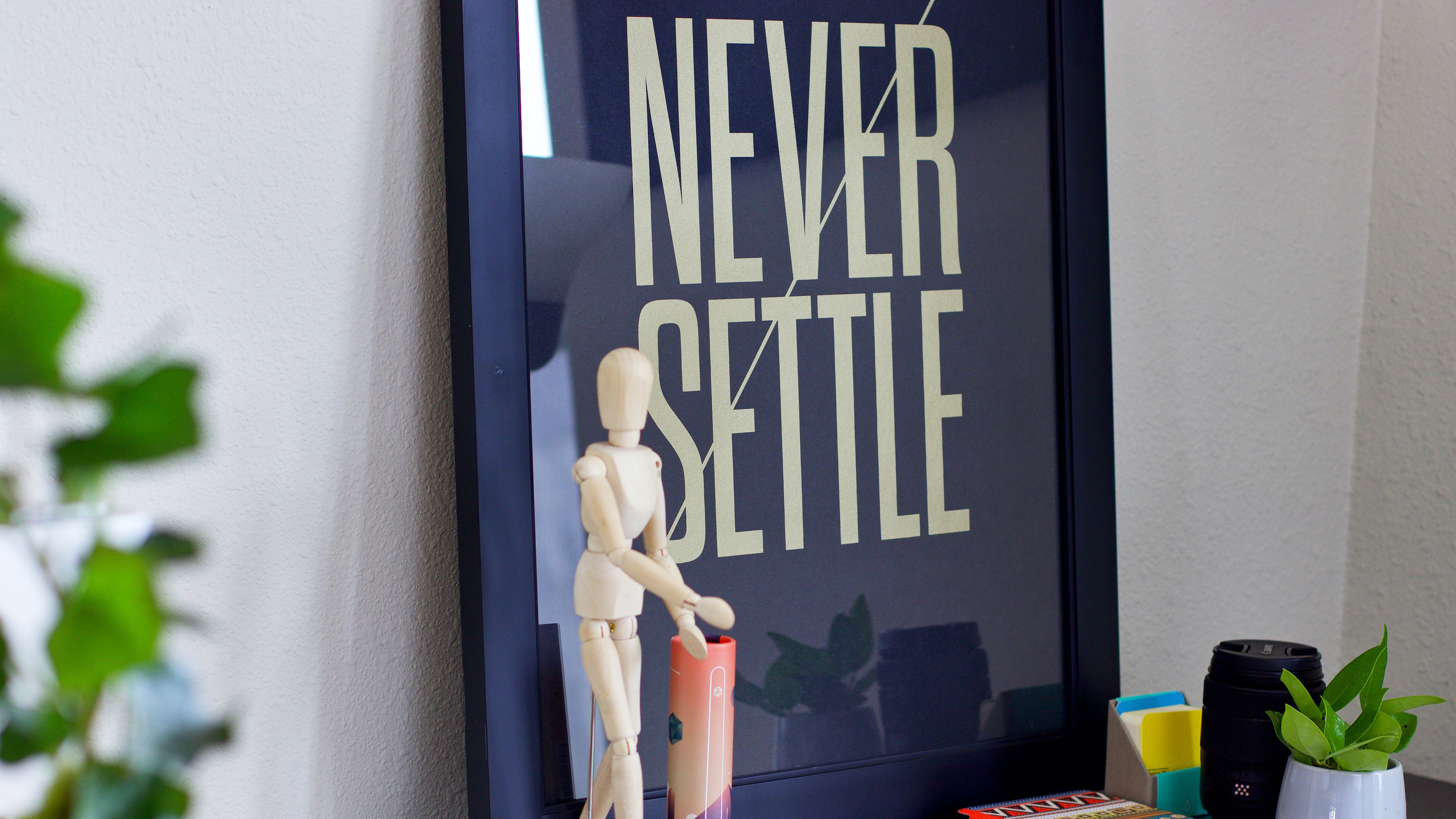 Never Settle 4K 5K HD Inspirational Wallpaper