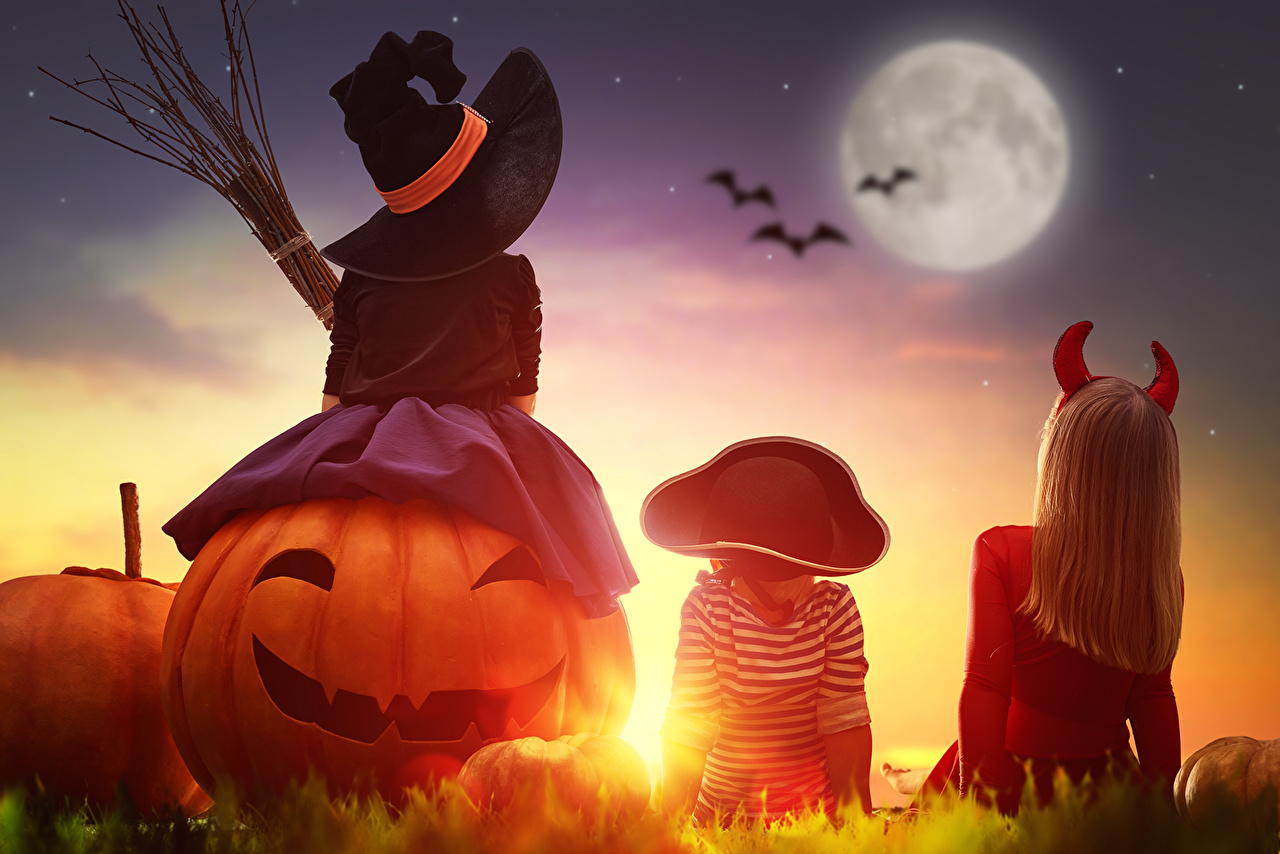 Photos Little girls Boys child Hat Pumpkin Halloween Moon