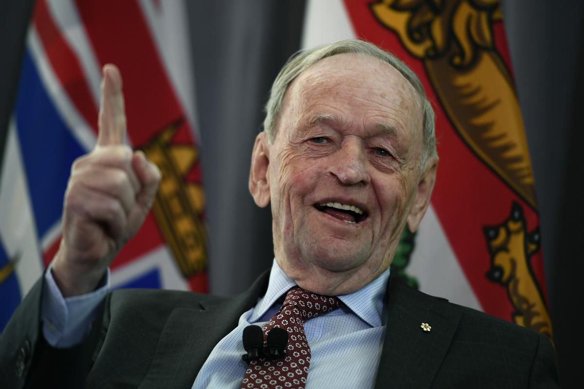 Is Canada broken? No, says Jean Chrétien, 'we're more united than ever'