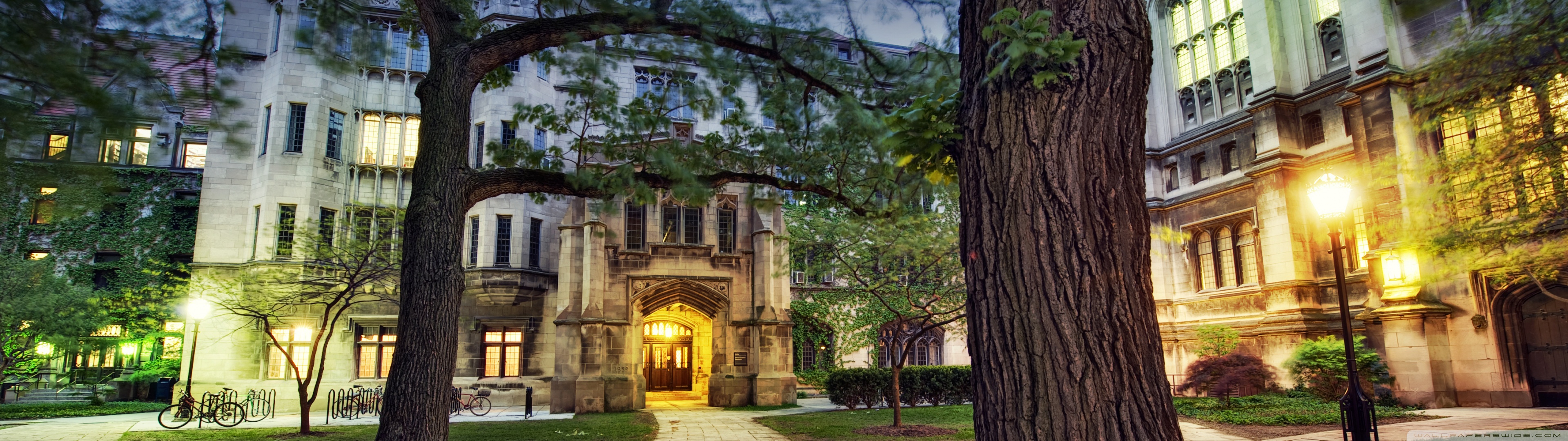 The University Of Chicago Ultra HD Desktop Background Wallpaper for 4K UHD TV, Widescreen & UltraWide Desktop & Laptop, Multi Display, Dual Monitor, Tablet