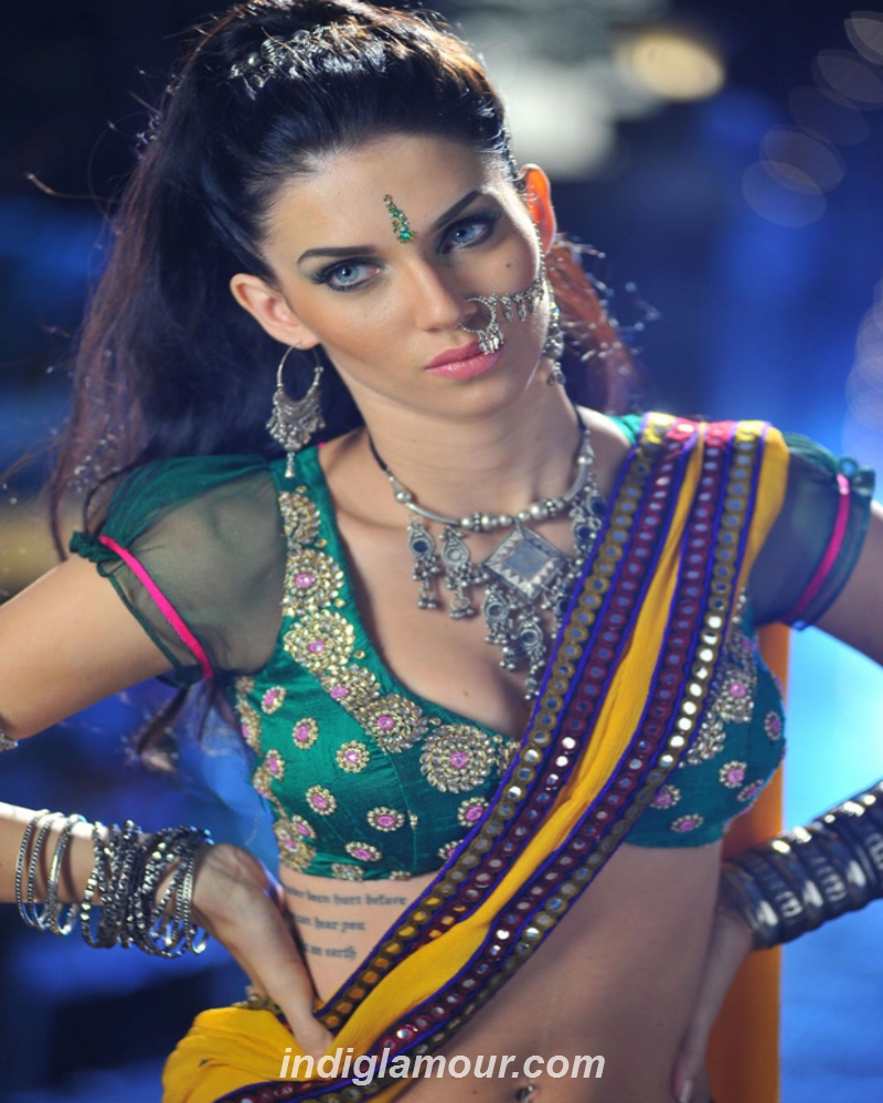 Scarlett Mellish Wilson Hot Photo. Scarlett Mellish Wilson