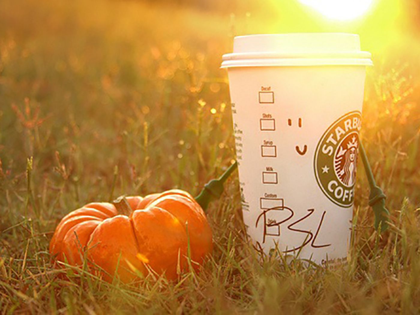 Starbucks' Pumpkin Spice Latte to Be Made With Real Pumpkin; Chef Inaki Aizpitarte Splits From Le Chabanais