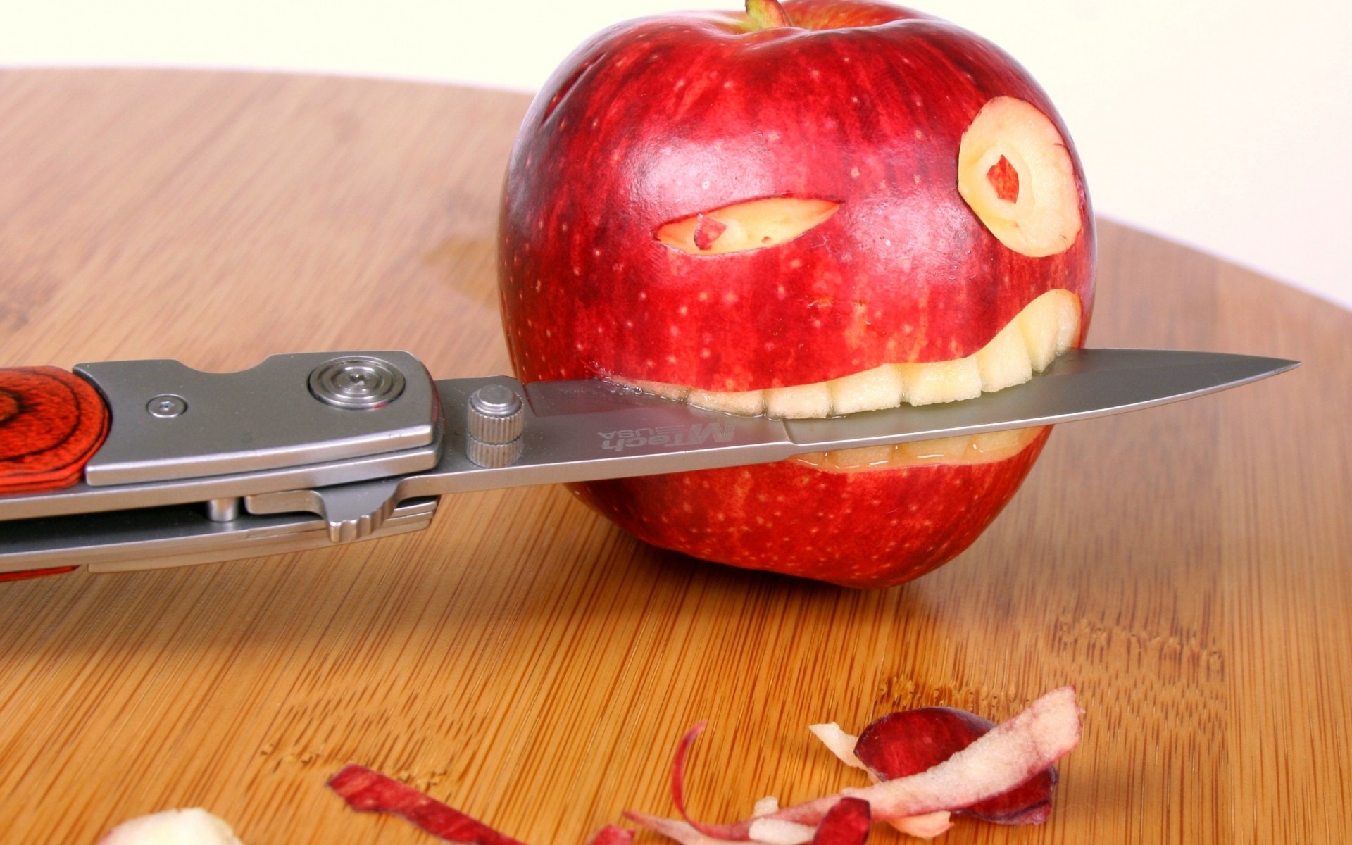 wood, Fruits, Humor, Tables, Knives, Apples, Dagger, Food, Art Wallpaper HD / Desktop and Mobile Background