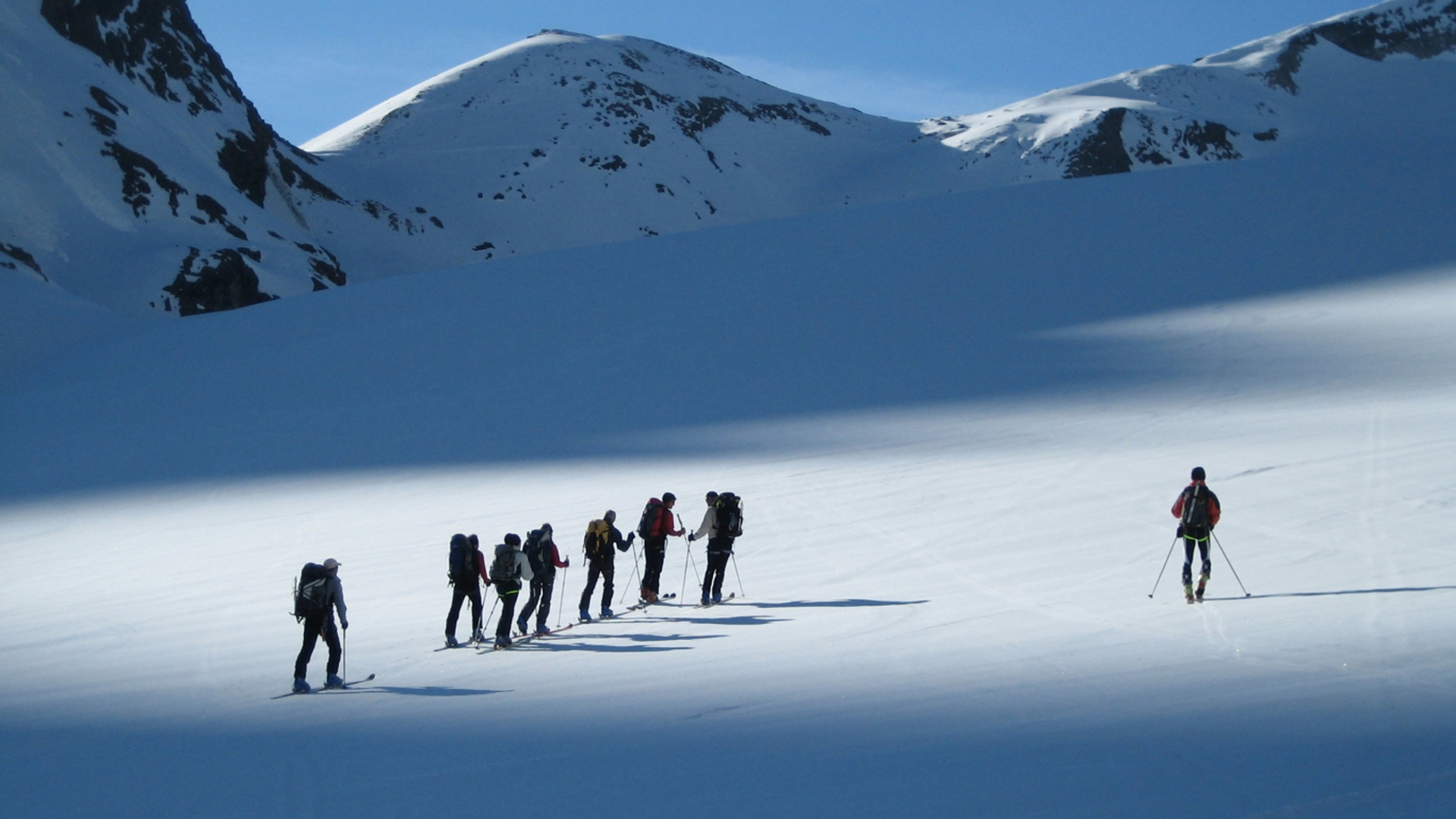 Download Wallpaper snow mountains climbing climber extreme, 1920x1080, Extreme mountain climbing