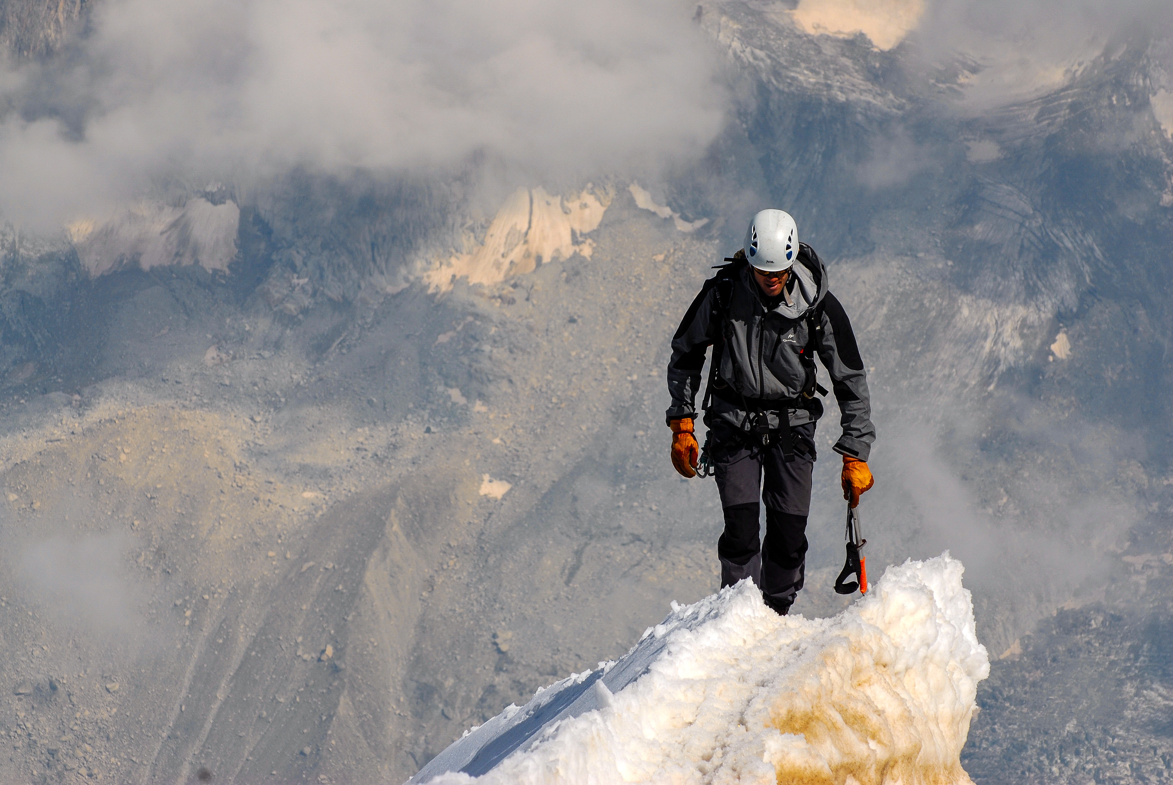 mountain climber HD wallpaper, Background
