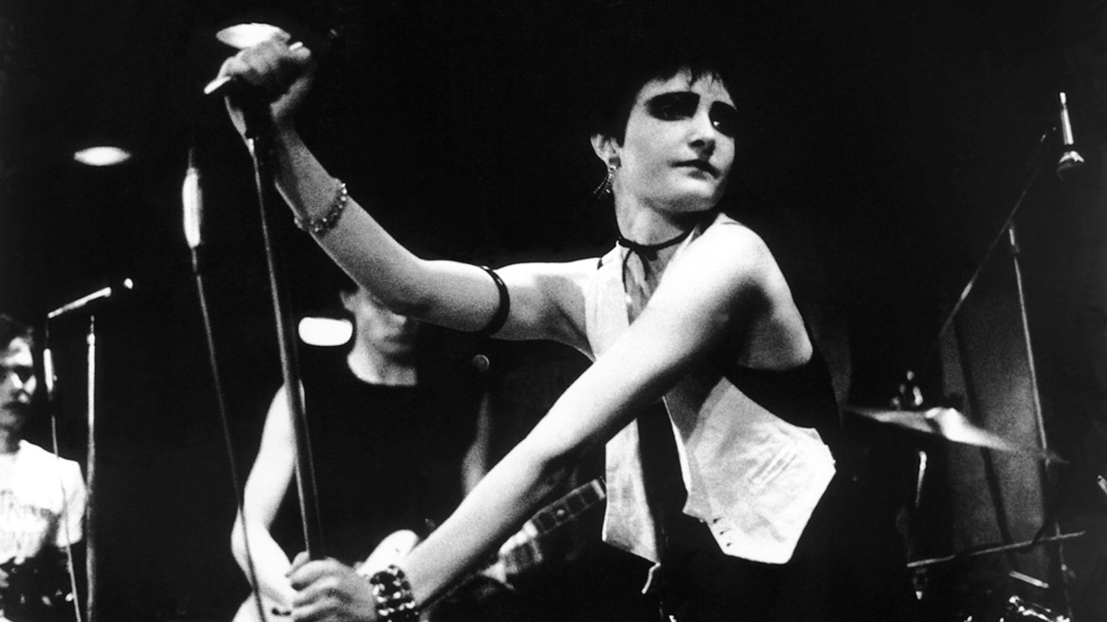 Photo of SIOUXSIE AND THE BANSHEES and SIOUXSIE & The Banshees Love Classic Rock