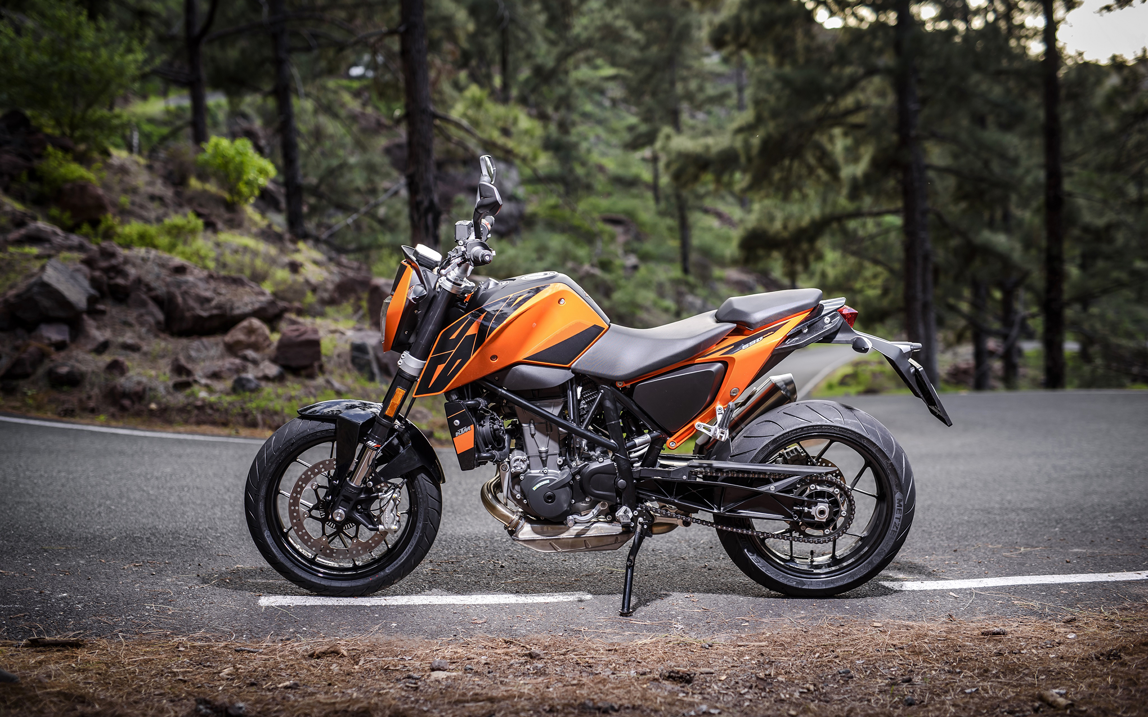 Ktm 690 Duke 10