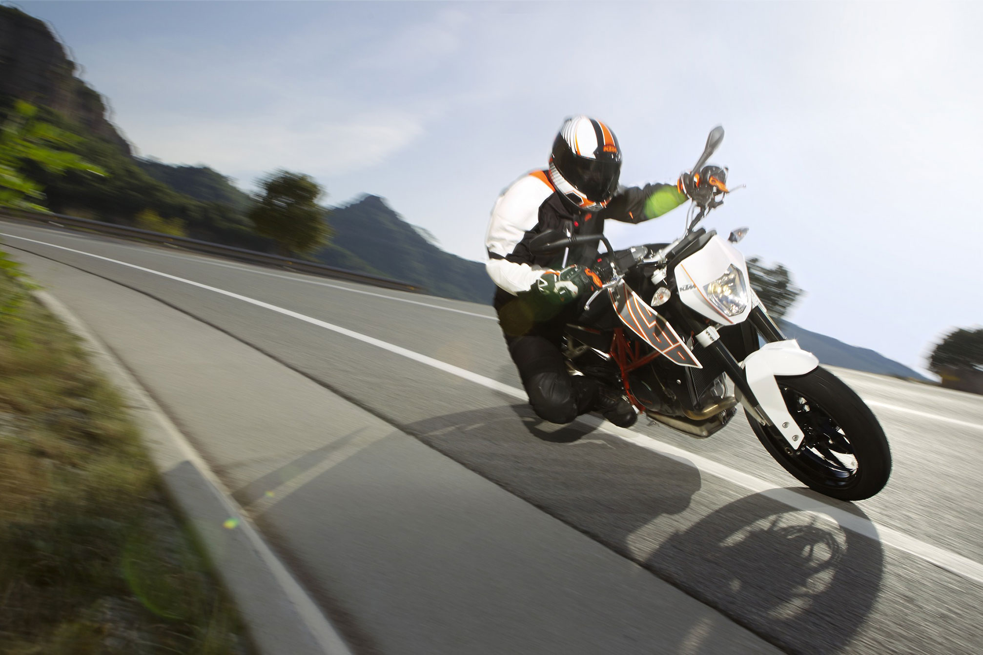 KTM 690 Duke Review