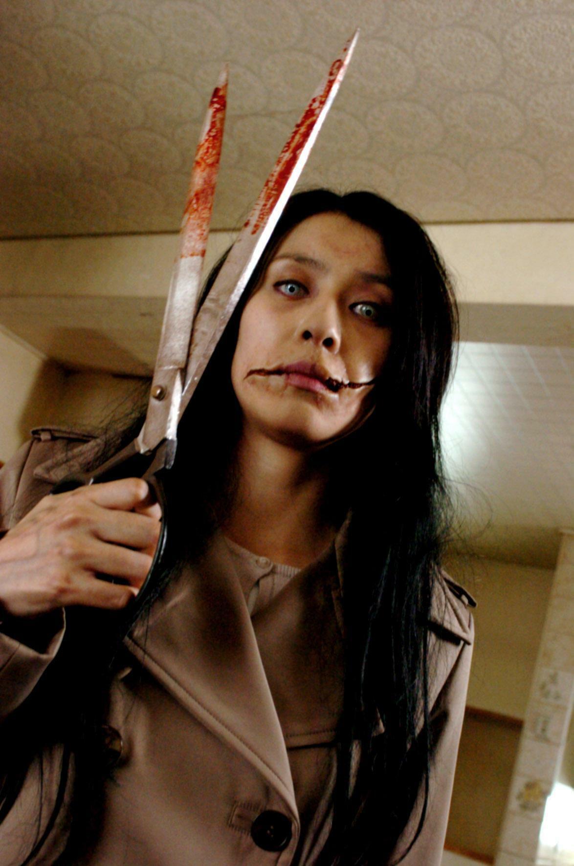 Michael Myers vs Kuchisake Onna