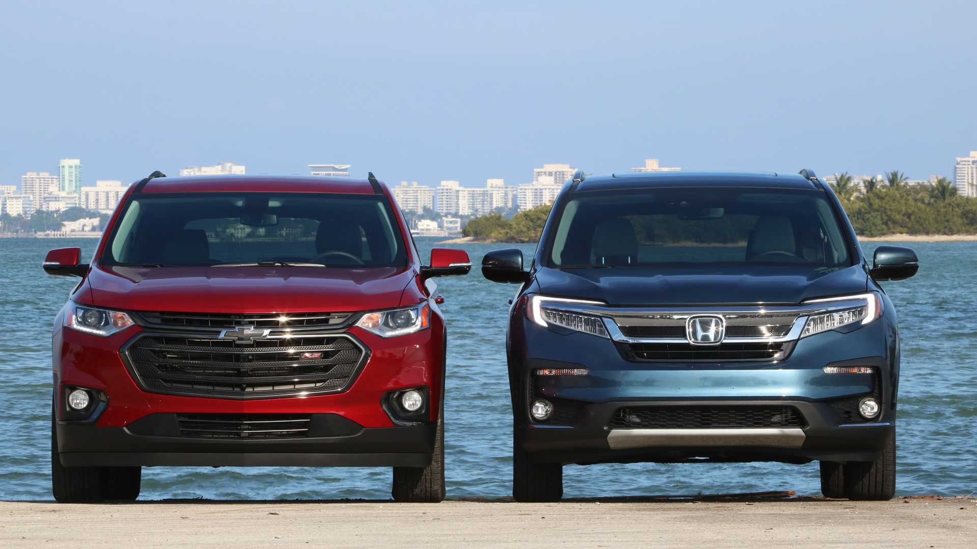 Chevrolet Traverse Vs. 2019 Honda Pilot Comparison: 3 Row Duel