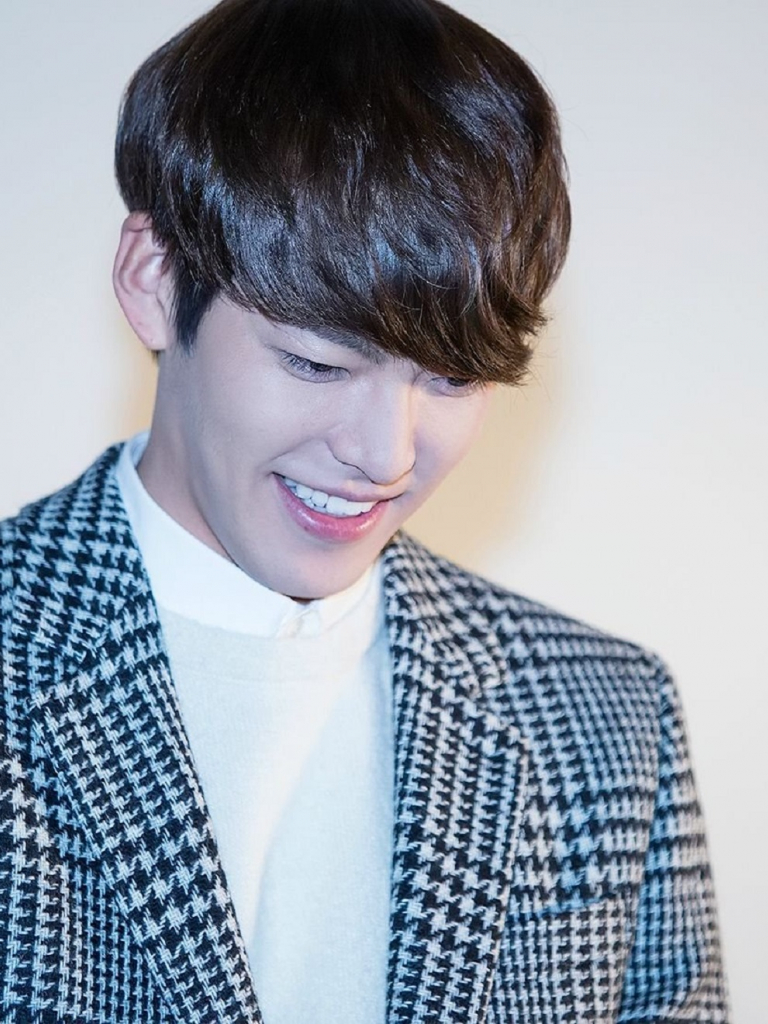 Free Download Kim Woo Bin Wallpaper Image Photo Picture Background [1920x1320] For Your Desktop, Mobile & Tablet. Explore Kim Woo Bin Wallpaper. Kim Woo Bin Wallpaper, Kim Jin Woo Wallpaper, Wallpaper Bin
