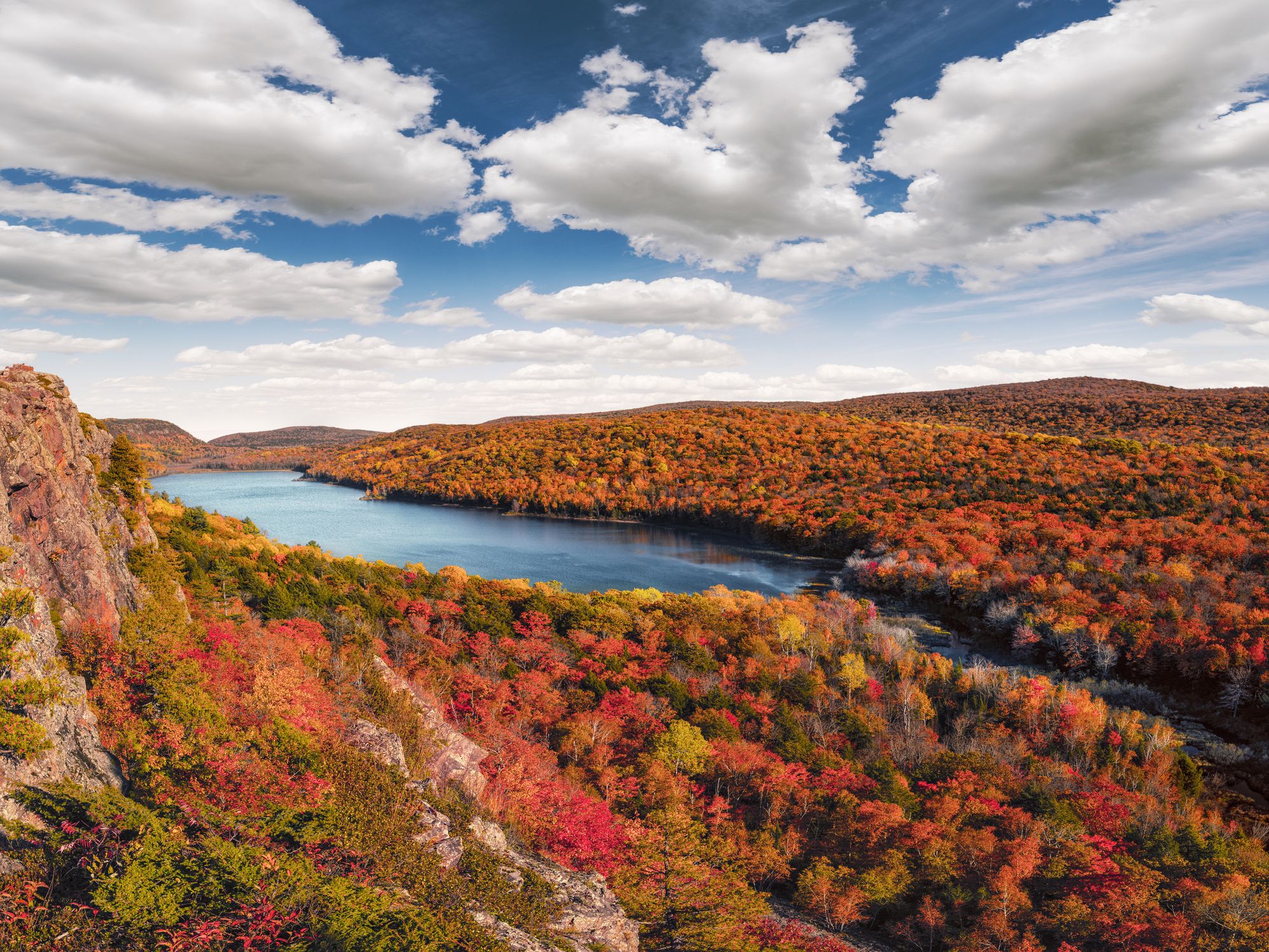 Stunning Picture of Fall Foliage Leaves Photo