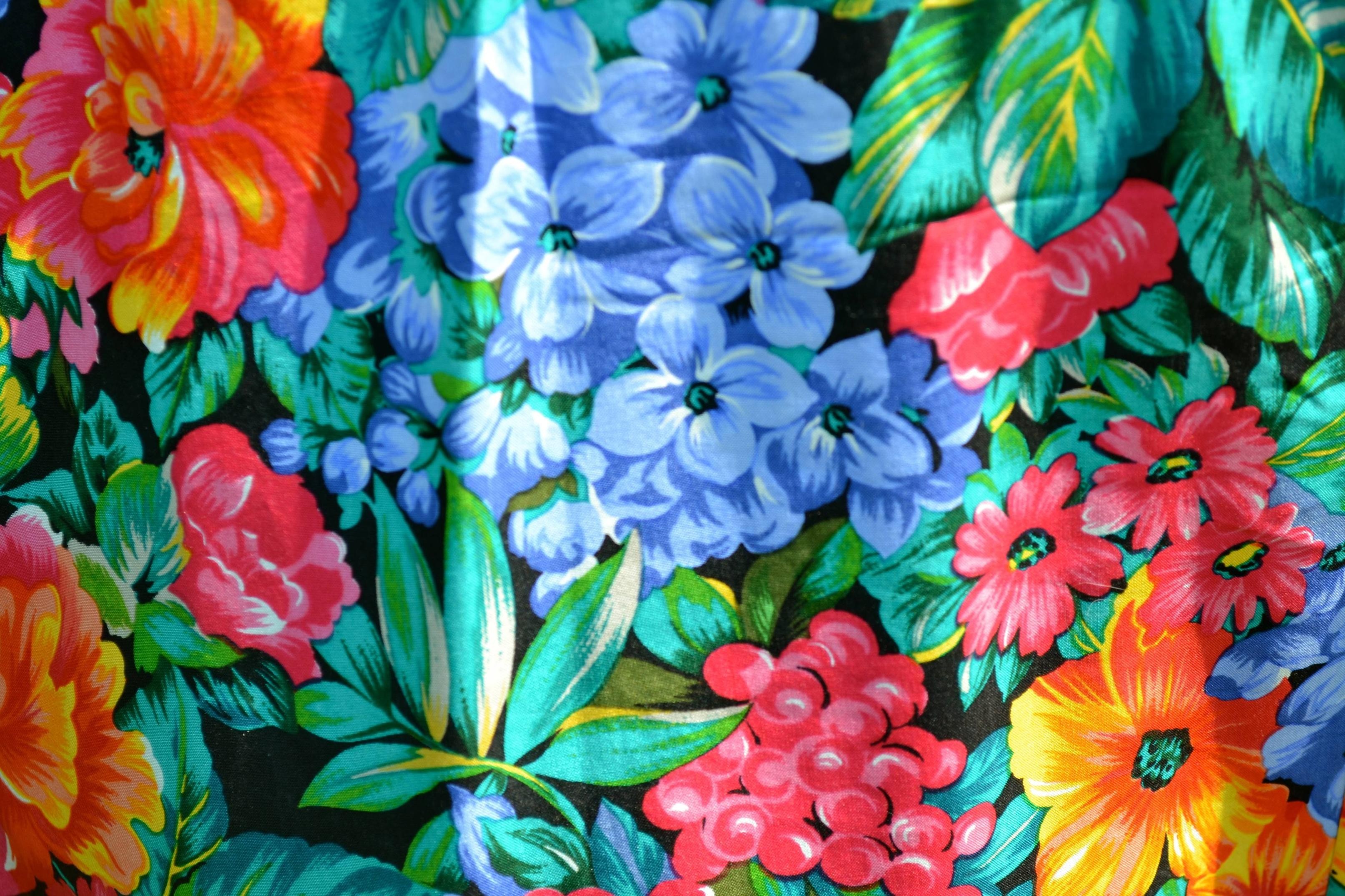 Hawaiian Flowers Print HD Wallpaper