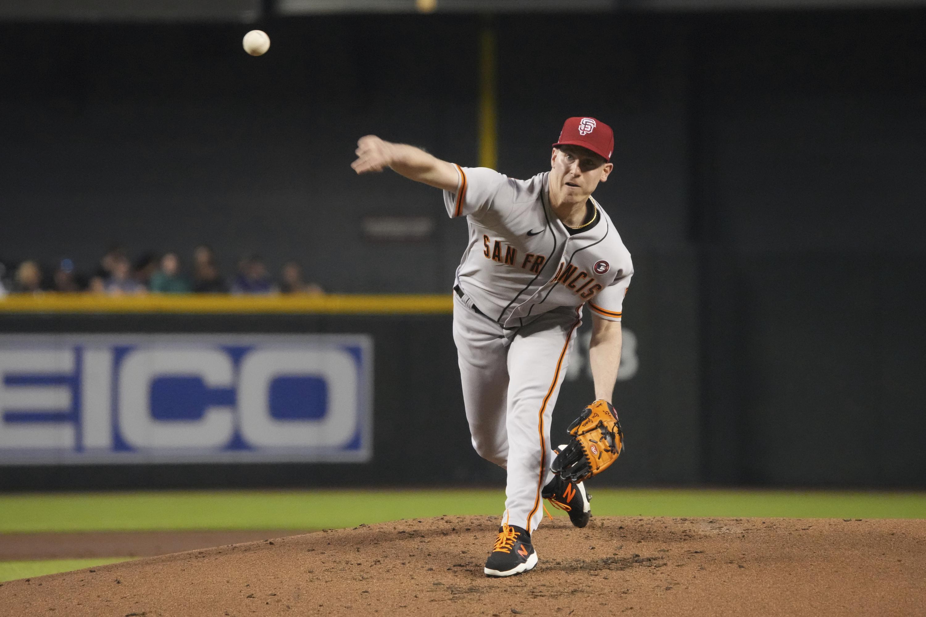DeSclafani Dominates, Posey Leaves Game, Giants Win 5 2
