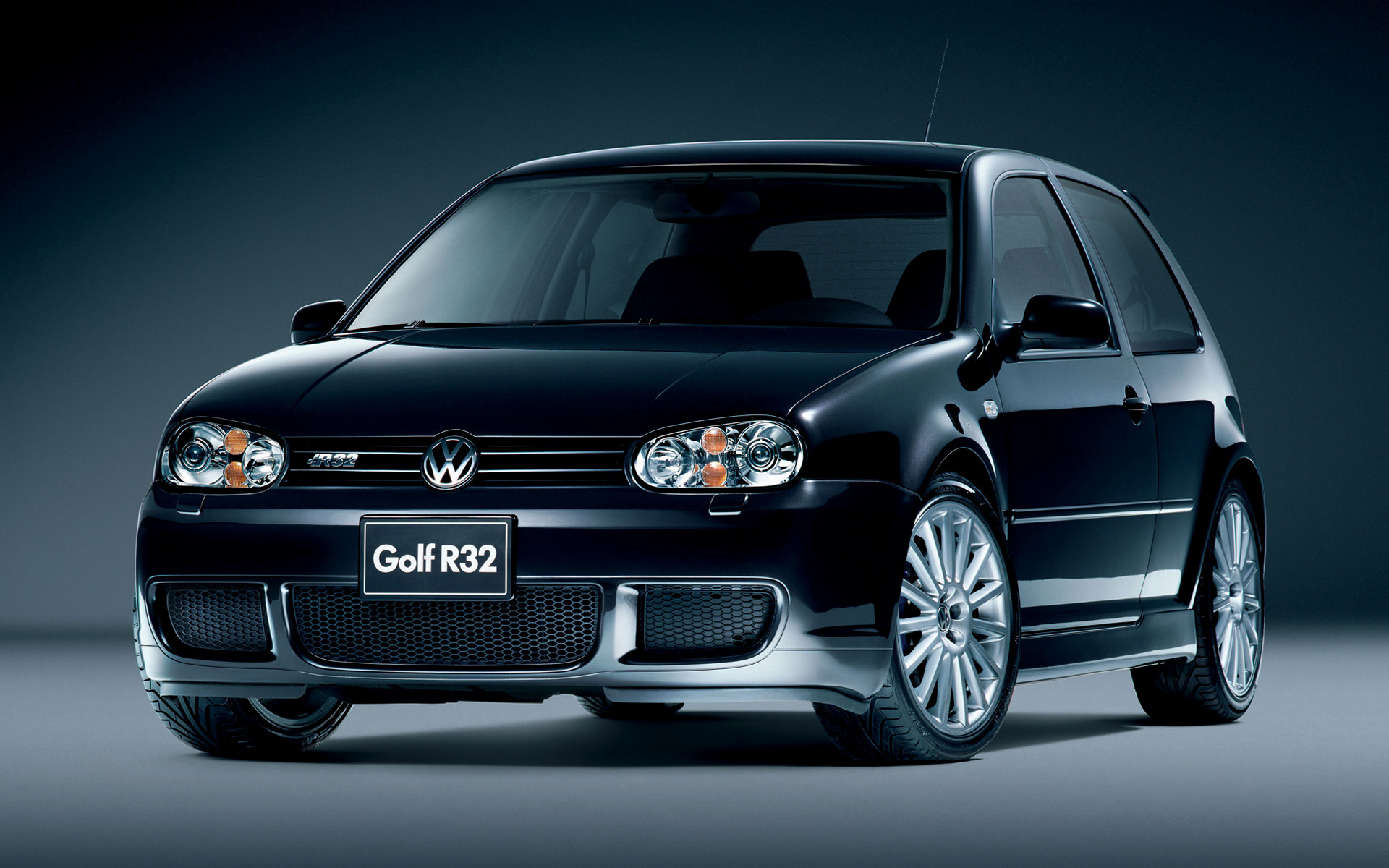 Volkswagen Golf R32