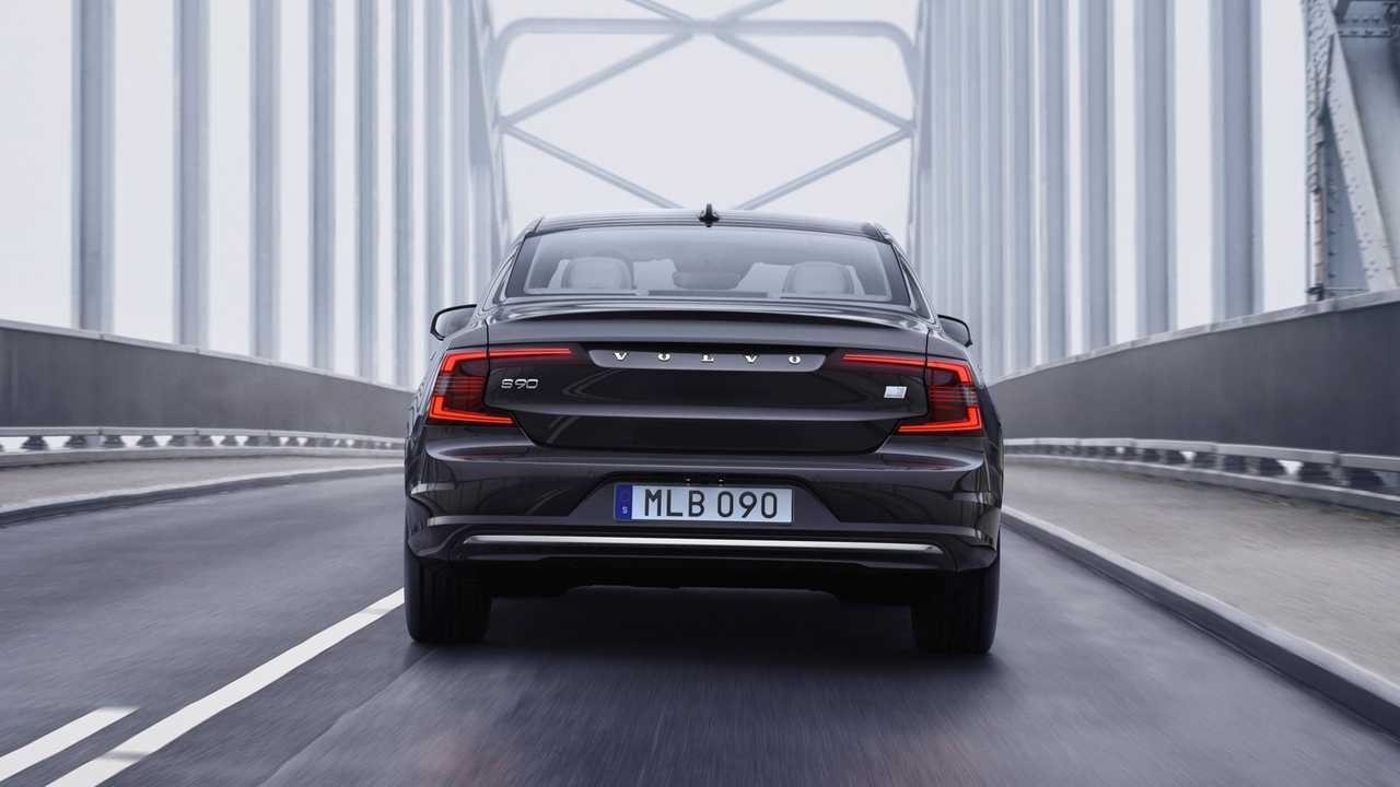 Volvo S90, V90 Debut With Mild Hybrid Tech, Subtle Facelift